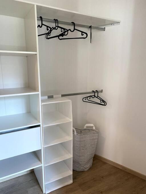 Appartement 1 *